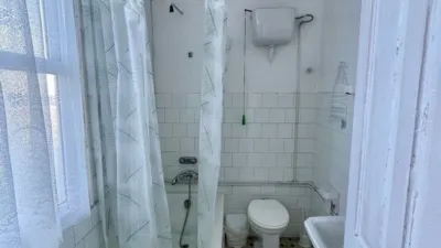 Semi-detached house with sea views in the Valdoviño area, located at Av del Almte Pedro Fernández Martín, nº 1. Total surface area of 295m² distributed across two separate units: a lower ground floor and an attic level. photo 11