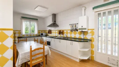 Chalet on Calle de las Saleguillas photo 11