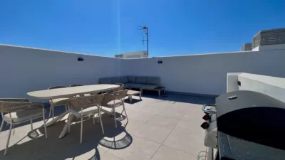 Penthouse on Avenida Comunera María Pacheco photo 17