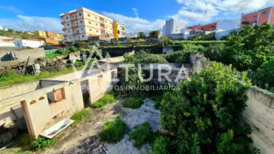Semi-detached house on Avenida Veinticinco De Abril photo 63