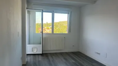 Apartment in Urbanización Olmosierra photo 4