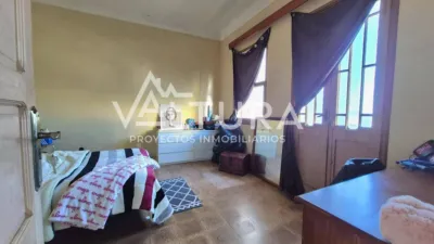 Semi-detached house on Avenida Veinticinco De Abril photo 10