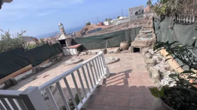 Apartment in Los Cristianos photo 2