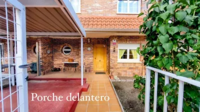 Chalet on Calle de Gargantilla photo 30