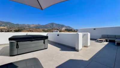 Penthouse on Avenida Comunera María Pacheco photo 20