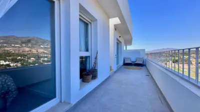 Penthouse on Avenida Comunera María Pacheco photo 11