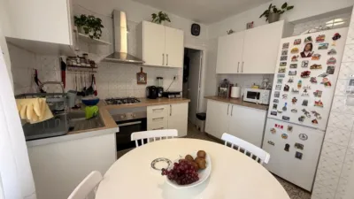 Flat on Calle de Sartaña photo 2