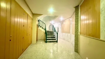 Flat for sale on Calle Josep Bernad Amorós photo 18