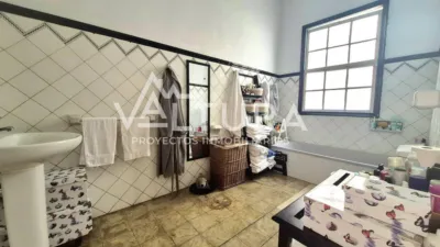 Semi-detached house on Avenida Veinticinco De Abril photo 41