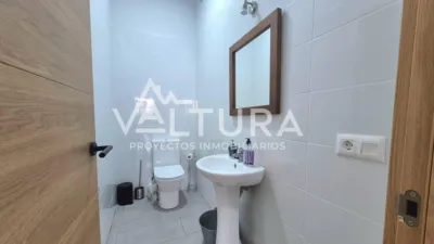 Semi-detached house on Avenida Veinticinco De Abril photo 81