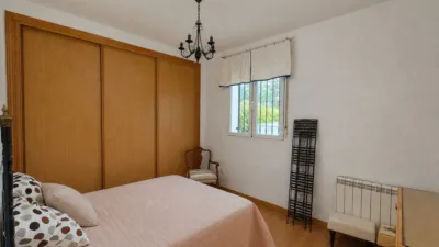 Chalet on Calle de las Saleguillas photo 13