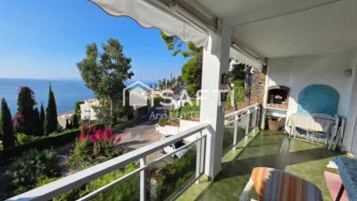 Apartment in Port Esportiu-Canyelles-Puig Rom photo 4