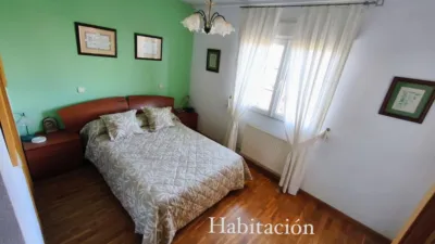 Chalet on Calle de Gargantilla photo 19