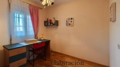 Chalet on Calle de Gargantilla photo 18