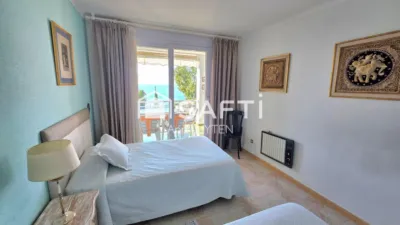 Apartment in Port Esportiu-Canyelles-Puig Rom photo 8