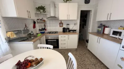Flat on Calle de Sartaña photo 11