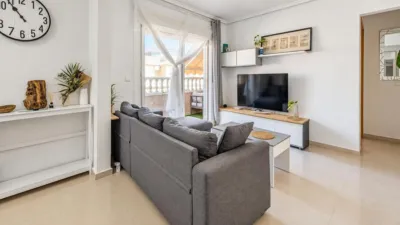Casa pareada en Carrer Creta photo 4