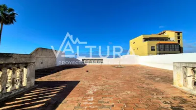 Semi-detached house on Avenida Veinticinco De Abril photo 58