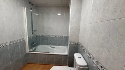 Flat for sale on Calle Josep Bernad Amorós photo 15