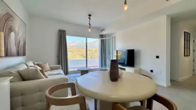 Penthouse on Avenida Comunera María Pacheco photo 5