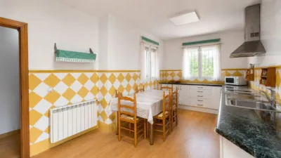 Chalet on Calle de las Saleguillas photo 10
