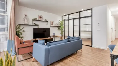 Apartment on Calle Real, 36 photo 2
