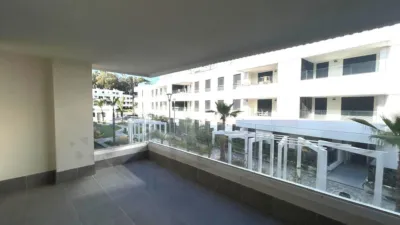 Apartment on Avenida Doctor Jaime Aparicio Santos photo 20