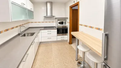 Apartment on Avda. Reyes Catolicos photo 14