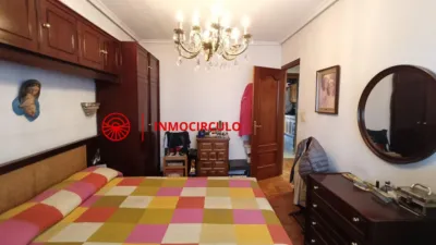 Apartment in Gamonal photo 24