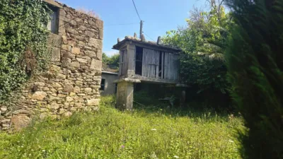 Rustic finca at Calle Lg Penouco, O - Pq Boimente, No. 4 photo 2