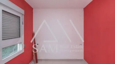 Flat in Santa Coloma de Gramenet photo 10