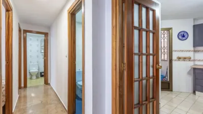 Apartment on Calle Obispo Hurtado photo 11