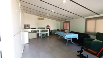 Chalet on Urbanizacion La Colinas Street photo 28