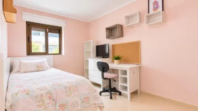 Flat on Calle Fernando Sastre photo 14