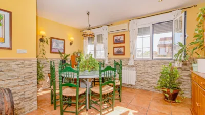Terraced house in Airport Zone photo 28