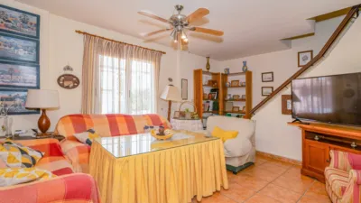 Terraced house in Airport Zone photo 20
