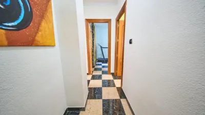 Flat on Calle de Ramón y Cajal photo 17