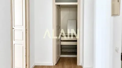 Apartment in Corts photo 13