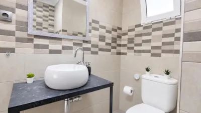 Flat on Calle Fernando Sastre photo 7