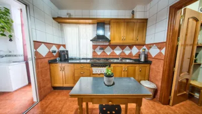 Flat on Calle de Ramón y Cajal photo 33