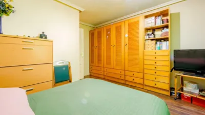Apartment on Calle Cgdor Diego Valderrabano photo 23