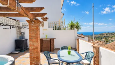 Terraced house on Calle del Rosal photo 3
