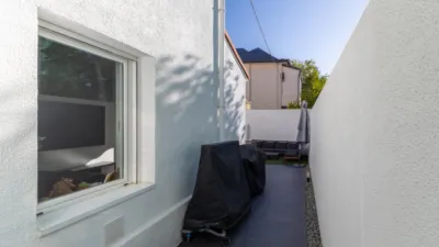Semi-detached house on Calle de Ángel de Diego Roldán photo 10