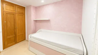Apartment on Avda. Reyes Catolicos photo 21