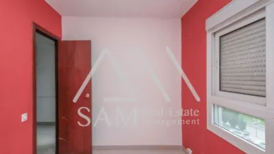 Flat in Santa Coloma de Gramenet photo 11