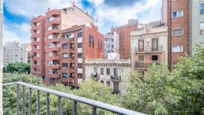 Apartment on Carrer del Consell de Cent photo 23