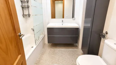 Apartment on Avda. Reyes Catolicos photo 17
