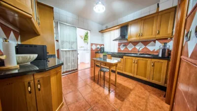 Flat on Calle de Ramón y Cajal photo 31