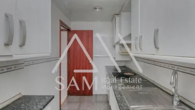 Flat in Santa Coloma de Gramenet photo 4