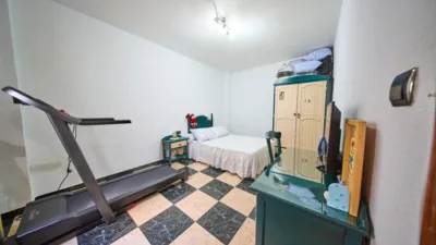 Flat on Calle de Ramón y Cajal photo 6